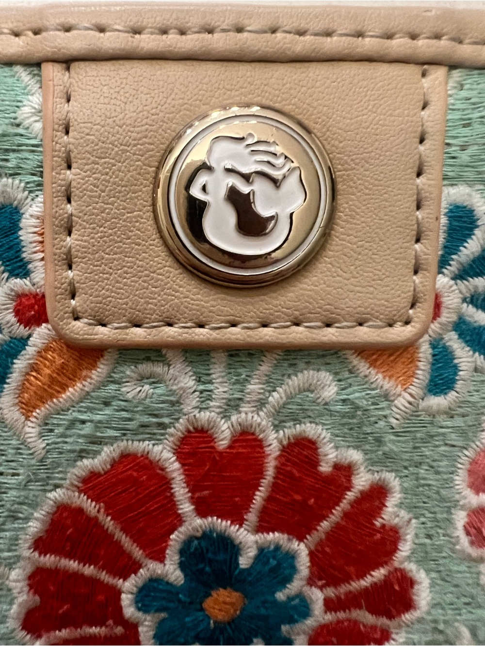 Spartina 449 Embroidered Multicolor Floral Linen and Leather Trimmed Wallet - Picture 2 of 10